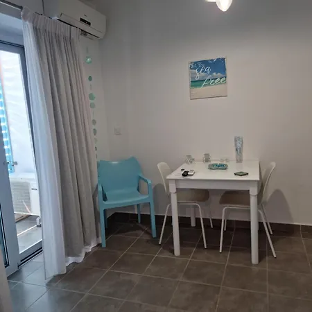 Apartment Wild Seagull